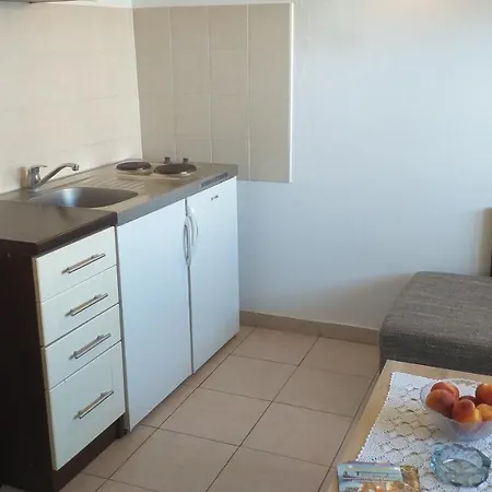 Daire Center Lastovo